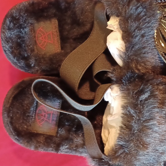 STRANGECULT BLACK SIZE 10 LILY BAT PLATFORMS WITH VELCRO/ELASTIC STRAP FURRY - Picture 16 of 16